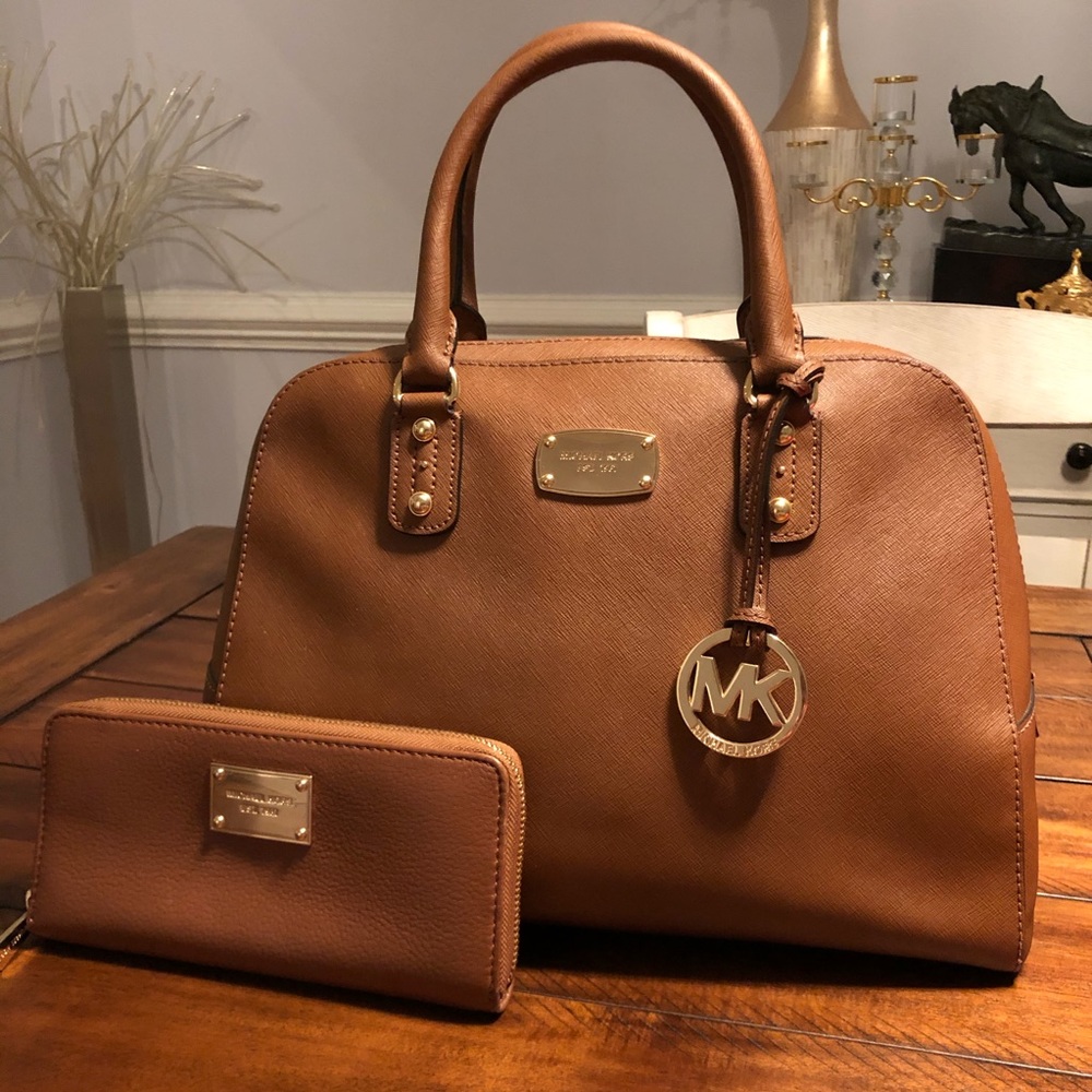 Michael Kors Handbag with Wallet.